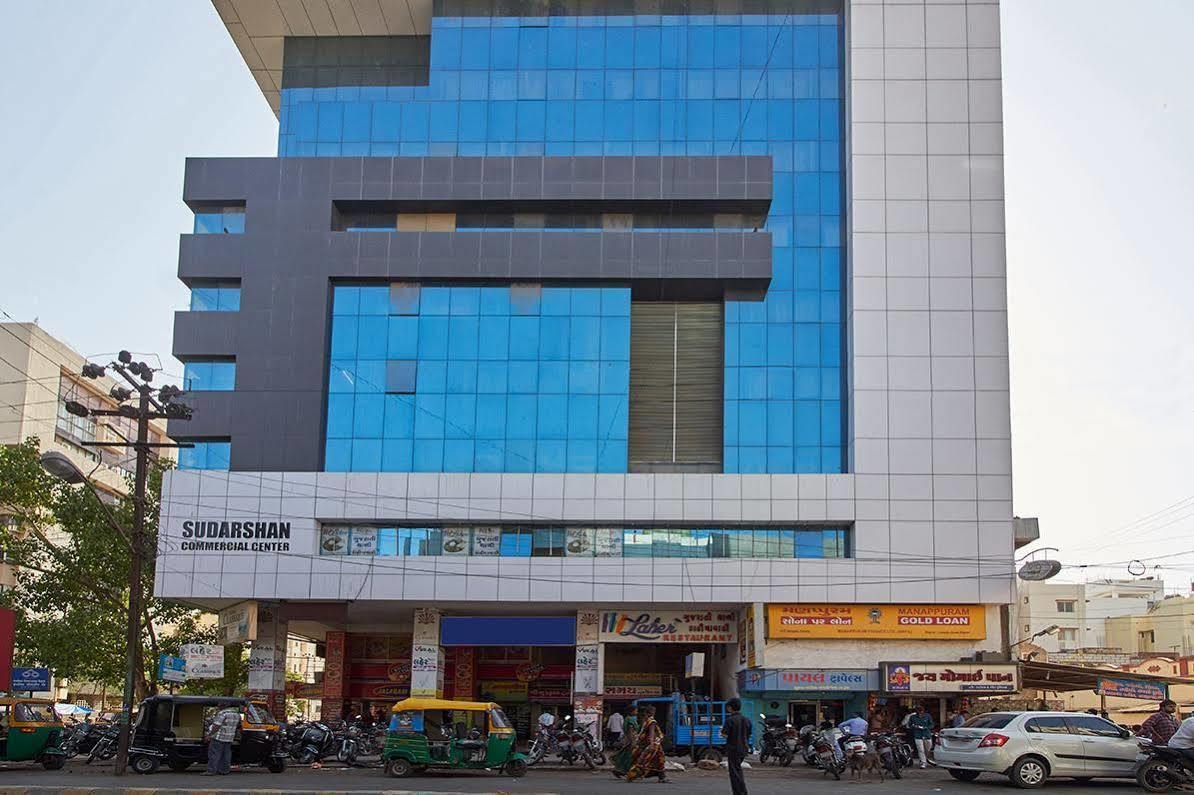 Hotel Classique Rajkot Dış mekan fotoğraf